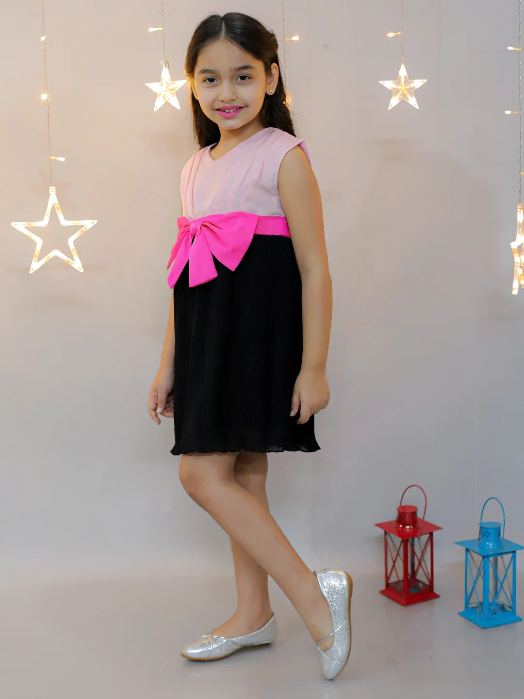 KIDSDEW SLEEVELESS PLEATED FUCHSIA BOW DRESS PINK AND BLACK view 4